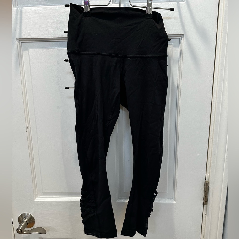 Lululemon Cropped Leggings with mesh sides